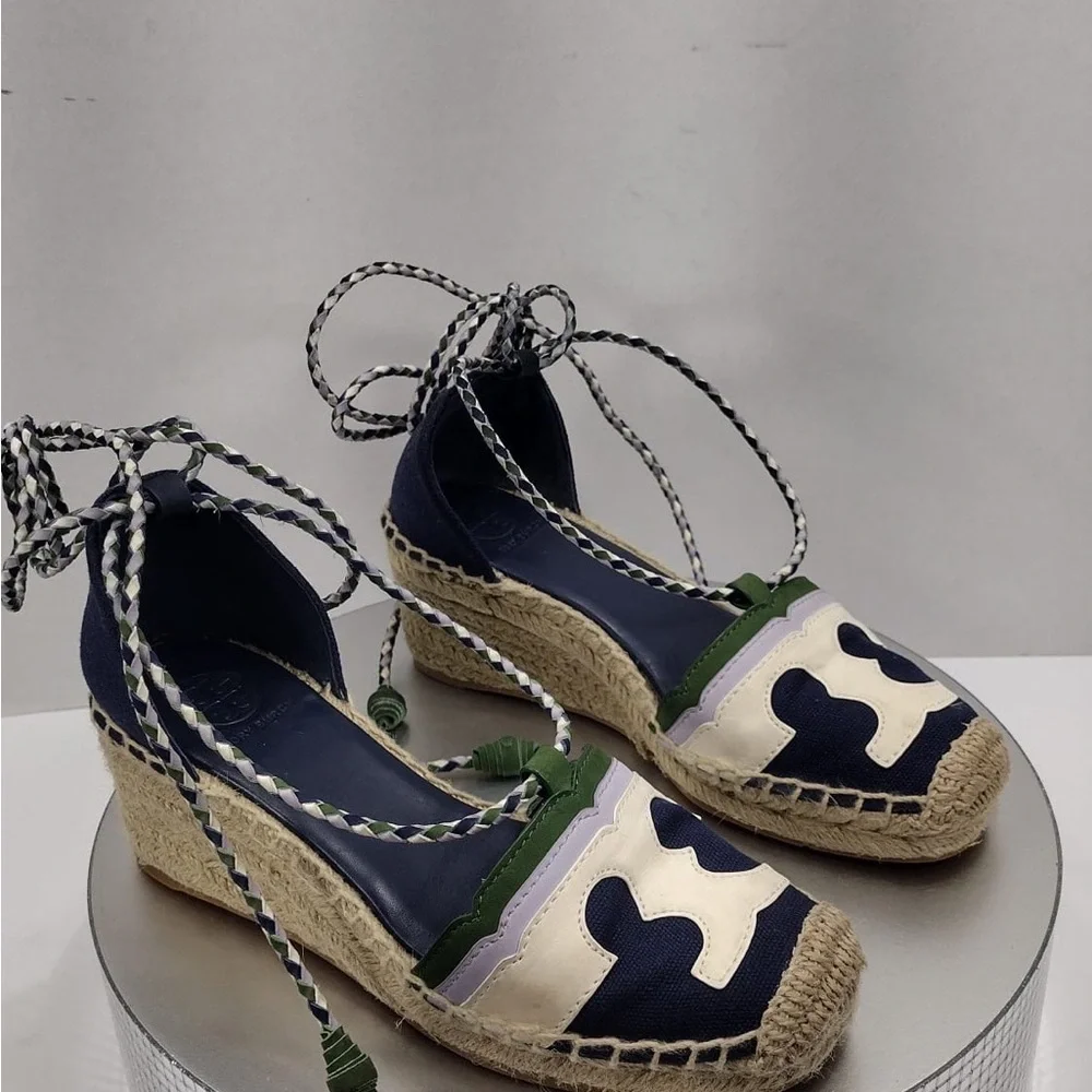 Tory Stylish Espadrille Flats with Lace-Up size 5 pre owned Exellent condition